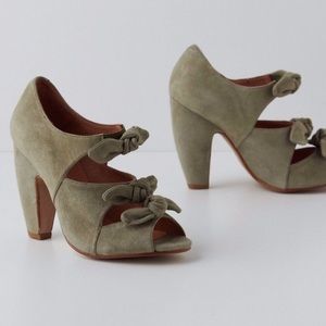 Anthropologie converged bow peep heel by Lucky Penny in green — size 38 NWOT